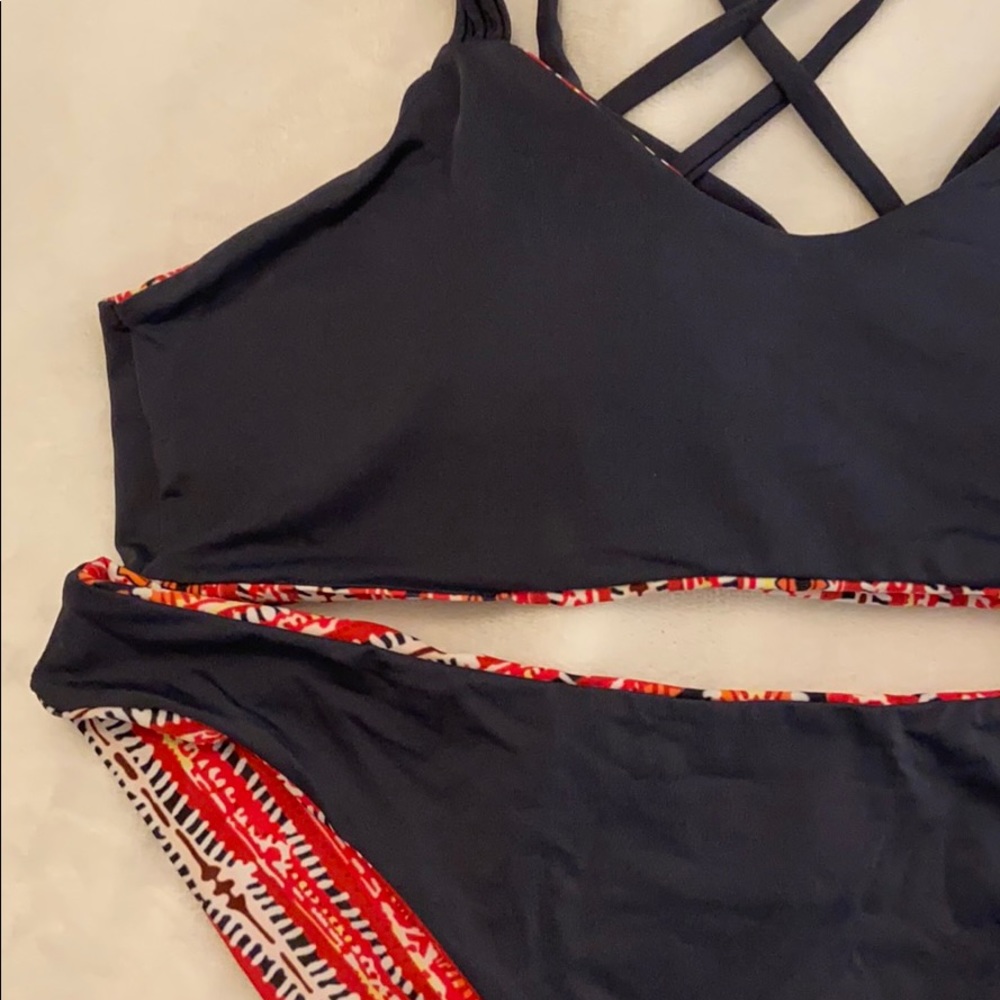 reversible bikini! - Picture 5 of 5
